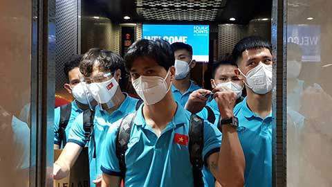 洪五笑道：按照这个规模扩建，应该就够用了，不过只要您一句话，我这边随时可以继续扩建，实在不行，咱可以把整个养狗场的地下全开发出来。